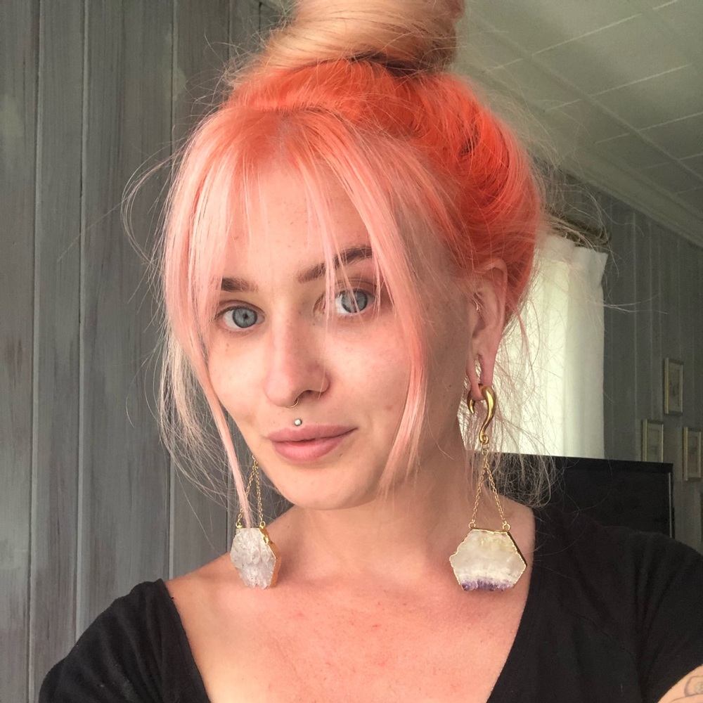 Meet your Posher, Megan